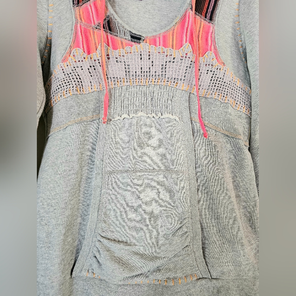 Free People Vintage Patchwork Hoodie Sweatshirt Gray Pink Trim Boho Small EUC - Picture 11 of 15